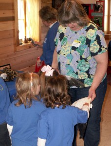 Kathy Cochran uses her experience teaching Sunday School as a Bird Buddy volunteer.